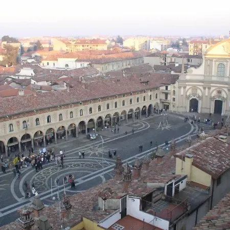 Duca Di 3*